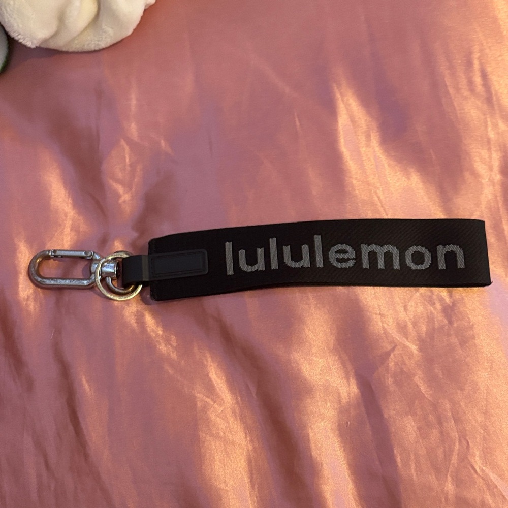 lululemon athletica Black and Silver Key Holder